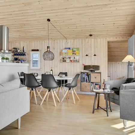 Stunning In Hjorring With Sauna * Lønstrup